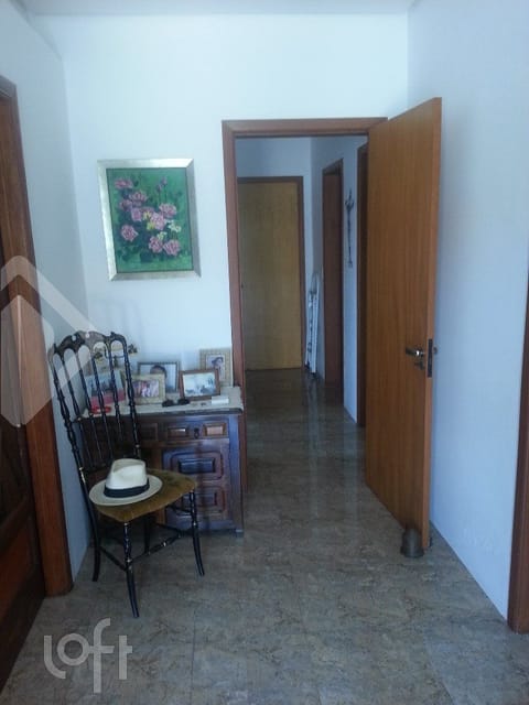 Image 0 - 231050